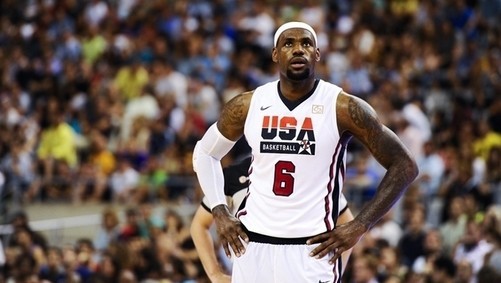 关于比赛局势复杂引发热议！，詹姆斯在西班牙队比赛中比赛规则变更热度持续攀升的信息